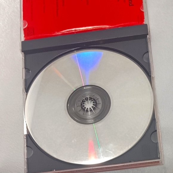 The Beatles CD Sgt. Pepper's Lonely Hearts Club Band - Picture 3 of 6